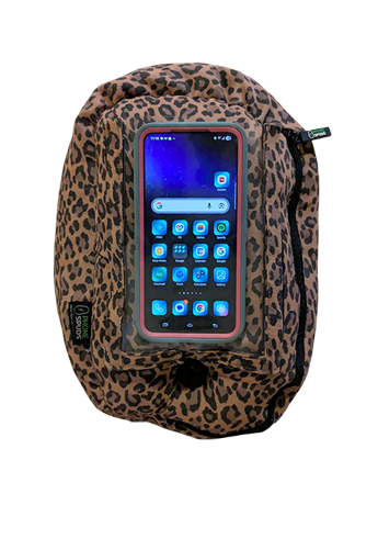 Leopard print phone spud with a phone nested into the clear vinyl phone pocket 